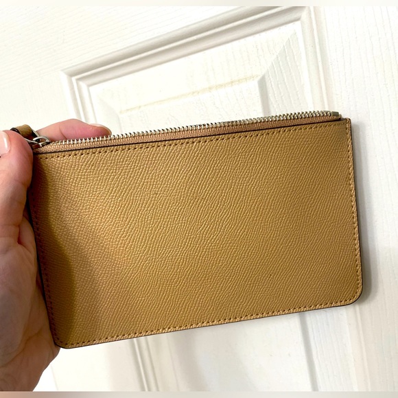 Coach EUC Sparkle Rose Gold Star Zip Wristlet HOLIDAY ADDITION SPECIAL OCCASION - Picture 7 of 7